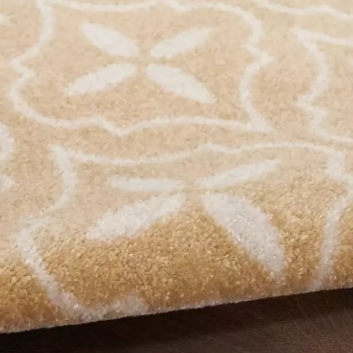 New Kirklands Home Beige & Ivory Quatrefoil Indoor/Outdoor Rug, 5x7