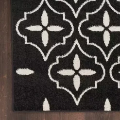 New Kirklands Home Black & Ivory Quatrefoil Indoor/Outdoor Rug, 4x6