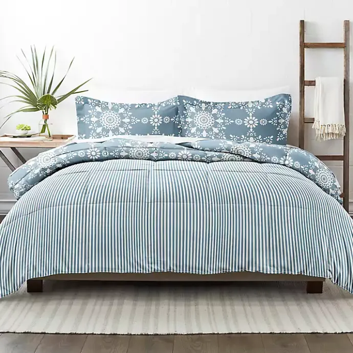 Clearance Kirklands Home Daisy Medallion Queen 3-pc. Comforter Set Blue