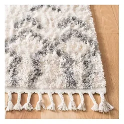 Outlet Kirklands Home Cream and Gray Bergen Tribal Fringe Shag Rug, 5x7