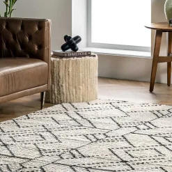 Clearance Kirklands Home Cream Geometric Diamonds Fringed Area Rug, 7x10
