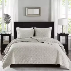 New Kirklands Home Faux Velvet California King 3-pc. Coverlet Set White