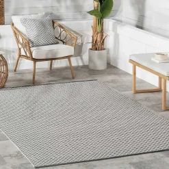 New Kirklands Home Gray & White Trellis Indoor/Outdoor Rug, 5x8