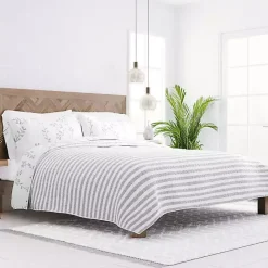 New Kirklands Home Gray Vines Reversible 3-pc. Queen Quilt Set