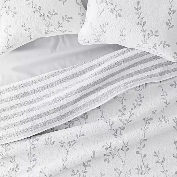 New Kirklands Home Gray Vines Reversible 3-pc. Queen Quilt Set