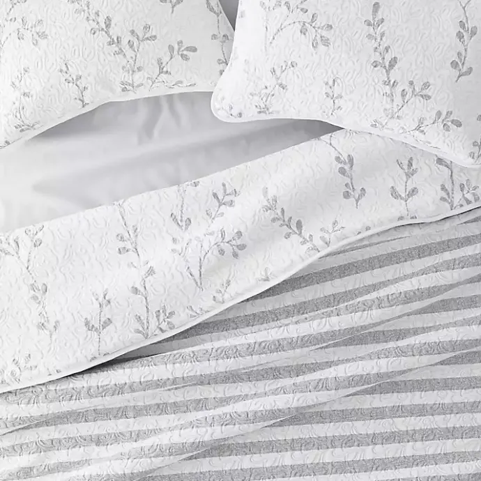 New Kirklands Home Gray Vines Reversible 3-pc. King Quilt Set