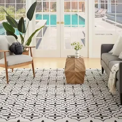 New Kirklands Home Ivory & Black Quatrefoil Indoor/Outdoor Rug, 5x7