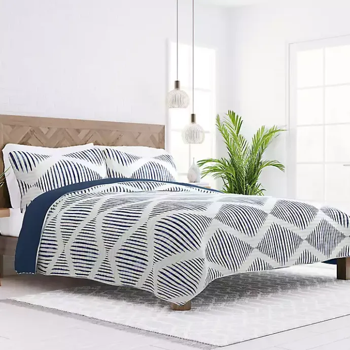 New Kirklands Home Navy Diamond Line Reversible 3-pc. King Quilt Set